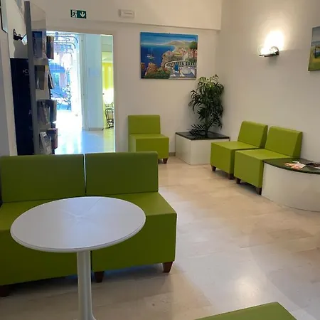 Hla Fenice Otel 3*