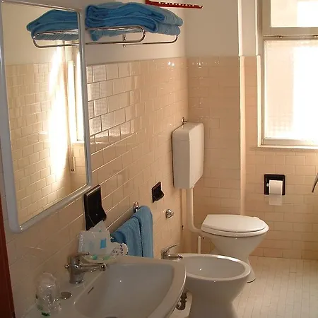 Hla Fenice 3*